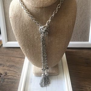 Chain Lariat